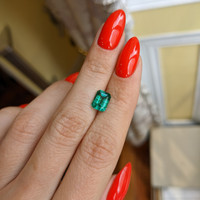1.58 Ct. Emerald from Zambia Life Style