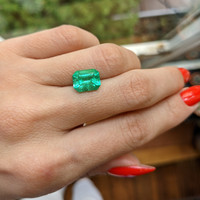 3.15 Ct. Emerald from Ethiopia Life Style