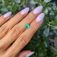 1.00 Ct. Emerald from Brazil Life Style