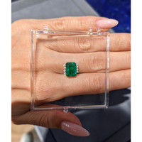 2.84 Ct. Emerald from Zambia Life Style