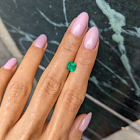 0.99 Ct. Emerald from Zambia Life Style