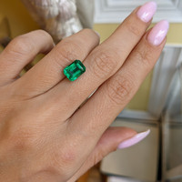 2.49 Ct. Emerald from Zambia Life Style