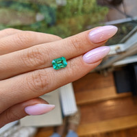 1.49 Ct. Emerald from Colombia Life Style