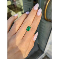 1.78 Ct. Emerald from Zambia Life Style