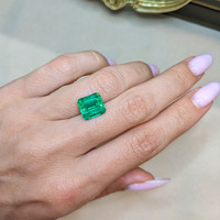 4.17 Ct. Emerald from Colombia Life Style