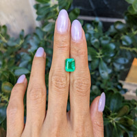 3.11 Ct. Emerald from Colombia Life Style