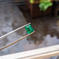 2.91 Ct. Emerald from Zambia Life Style