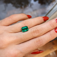 2.91 Ct. Emerald from Zambia Life Style