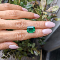 6.27 Ct. Emerald from Zambia Life Style