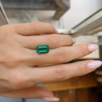 3.82 Ct. Emerald from Zambia Life Style