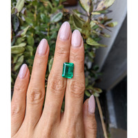 4.90 Ct. Emerald from Zambia Life Style