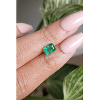 0.94 Ct. Emerald from Zambia Life Style