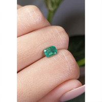 0.96 Ct. Emerald from Zambia Life Style