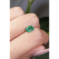 1.08 Ct. Emerald from Zambia Life Style