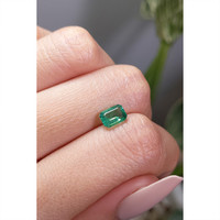 0.89 Ct. Emerald from Zambia Life Style