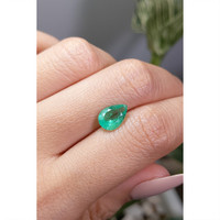 1.57 Ct. Emerald from Colombia Life Style