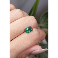 1.62 Ct. Emerald from Zambia Life Style