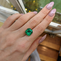4.70 Ct. Emerald from Zambia Life Style