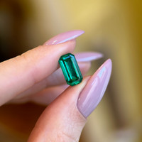 2.98 Ct. Emerald from Zambia Life Style
