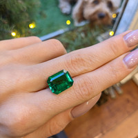 5.92 Ct. Emerald from Afghanistan Life Style