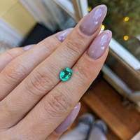 1.18 Ct. Emerald from Colombia Life Style