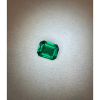 1.01 Ct. Emerald from Colombia Life Style