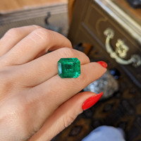 10.50 Ct. Emerald from Zambia Life Style