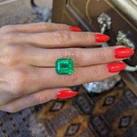 10.50 Ct. Emerald from Zambia Life Style