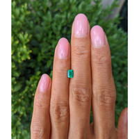 0.43 Ct. Emerald from Colombia Life Style