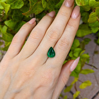 3.05 Ct. Emerald from Zambia Life Style