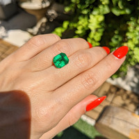 3.92 Ct. Emerald from Zambia Life Style