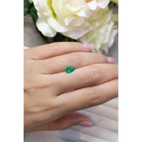 0.56 Ct. Emerald from Colombia Life Style