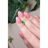 0.71 Ct. Emerald from Colombia Life Style