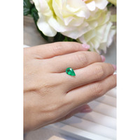 0.86 Ct. Emerald from Colombia Life Style