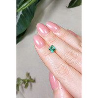 0.81 Ct. Emerald from Colombia Life Style