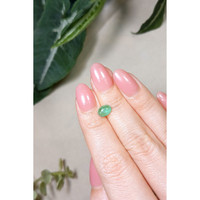 1.01 Ct. Cabochon Emerald from Brazil Life Style