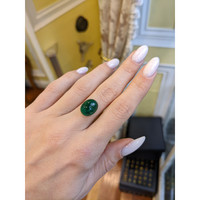 5.80 Ct. Cabochon Emerald from Colombia Life Style
