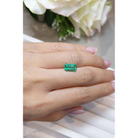 1.93 Ct. Emerald from Russia Life Style