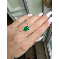 2.77 Ct. Emerald from Zambia Life Style