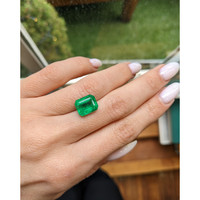 4.92 Ct. Emerald from Zambia Life Style