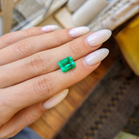 3.45 Ct. Emerald from Colombia Life Style