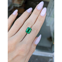 3.05 Ct. Emerald from Zambia Life Style