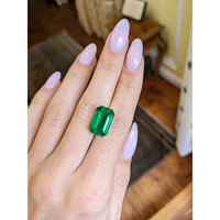 8.22 Ct. Emerald from Zambia Life Style