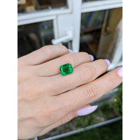3.66 Ct. Emerald from Zambia Life Style