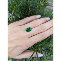 2.77 Ct. Emerald from Zambia Life Style