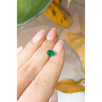 0.88 Ct. Emerald from Brazil Life Style