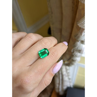 4.00 Ct. Emerald from Zambia Life Style