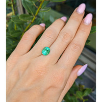 1.89 Ct. Emerald from Colombia Life Style