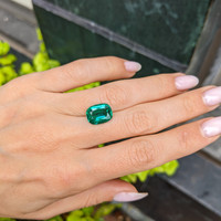 4.32 Ct. Emerald from Zambia Life Style