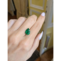 2.56 Ct. Emerald from Zambia Life Style
